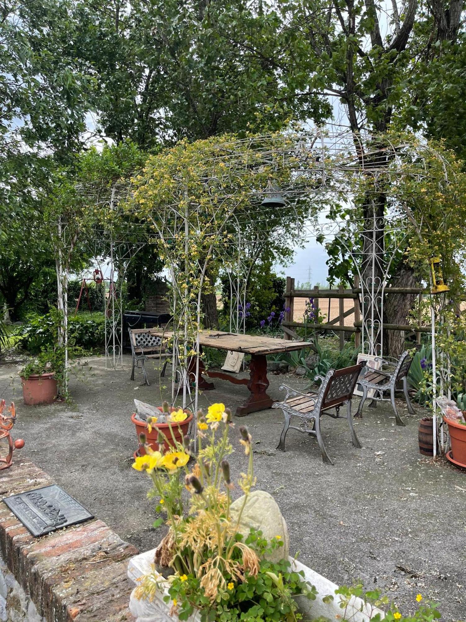 كستليوني ديلي ستفييرا B&B La Cascina Di Alice المظهر الخارجي الصورة